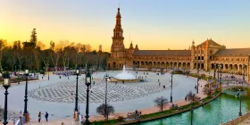 Foto principal de Casa de 240 m2, 5 hab y 4 baños en Nervión, Sevilla - Venta